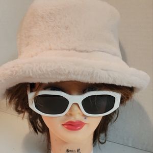Faux Fur Cream Bucket Hat